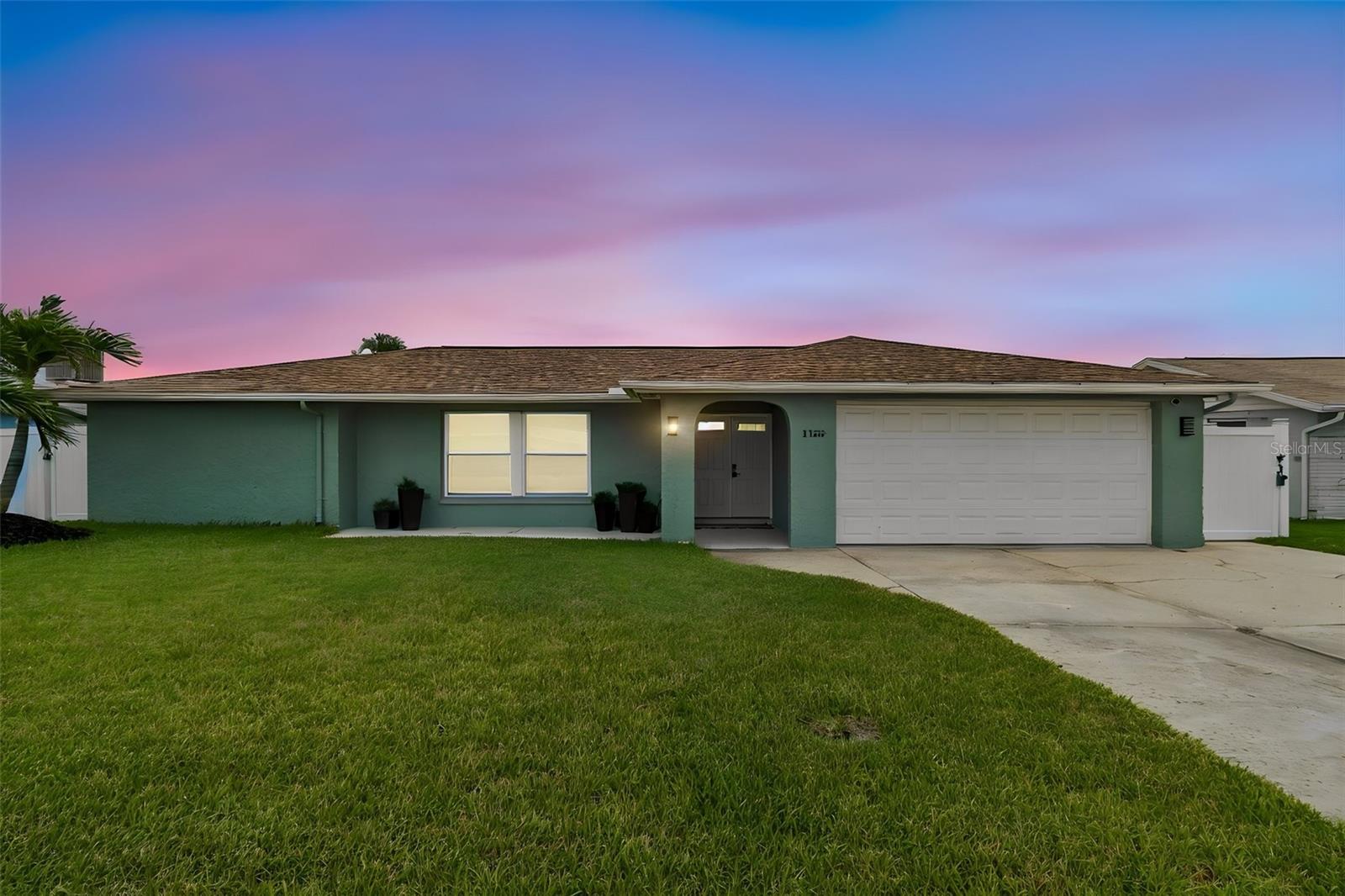 1166 Chancellor Dr Property Photo 1