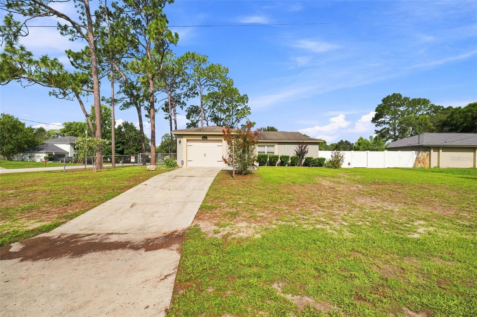 2077 Arbuckle Rd Property Photo 3