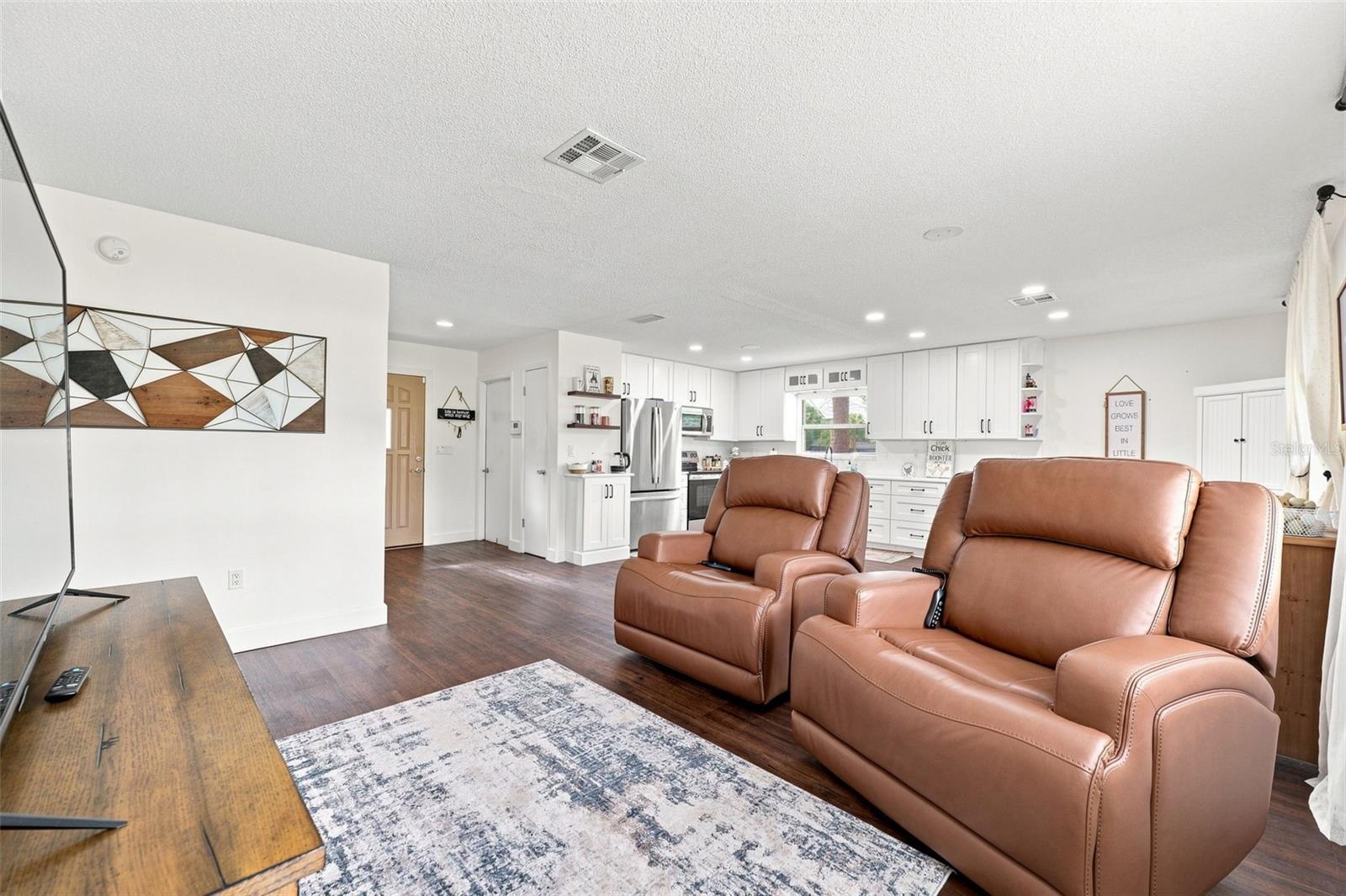 2077 Arbuckle Rd Property Photo 11