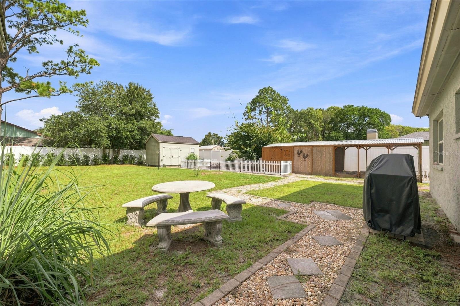 2077 Arbuckle Rd Property Photo 30