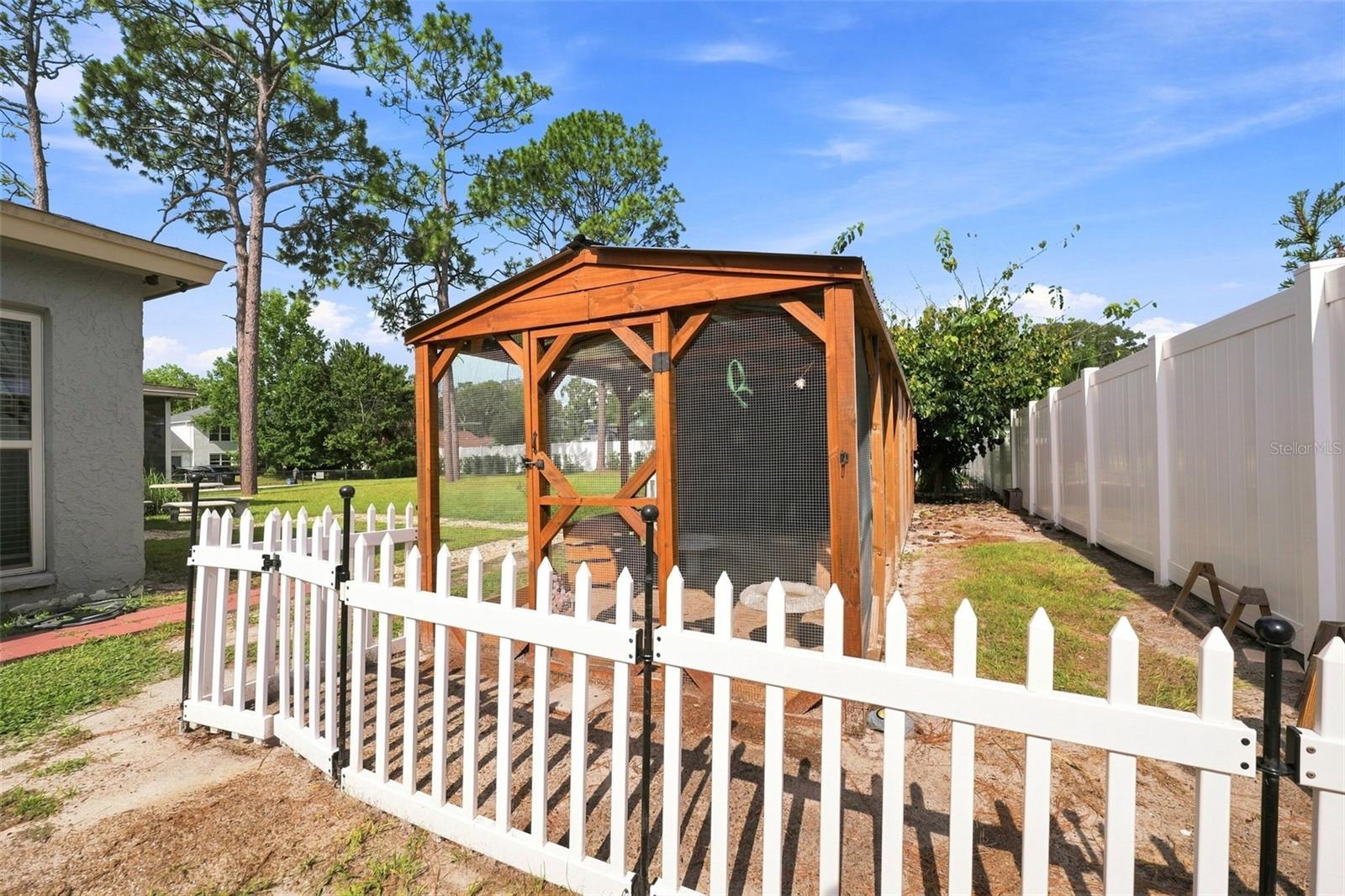 2077 Arbuckle Rd Property Photo 32