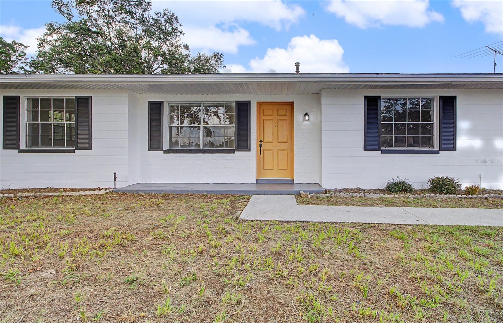 12368 Mayberry Rd Property Photo 2