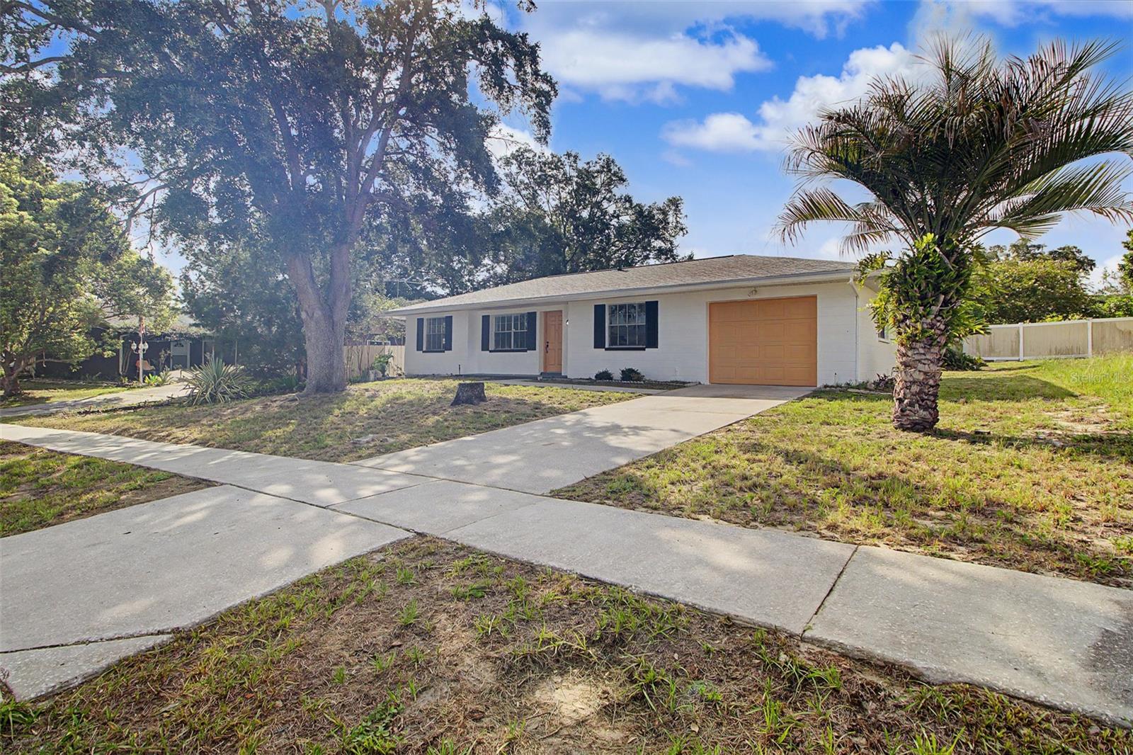 12368 Mayberry Rd Property Photo 4