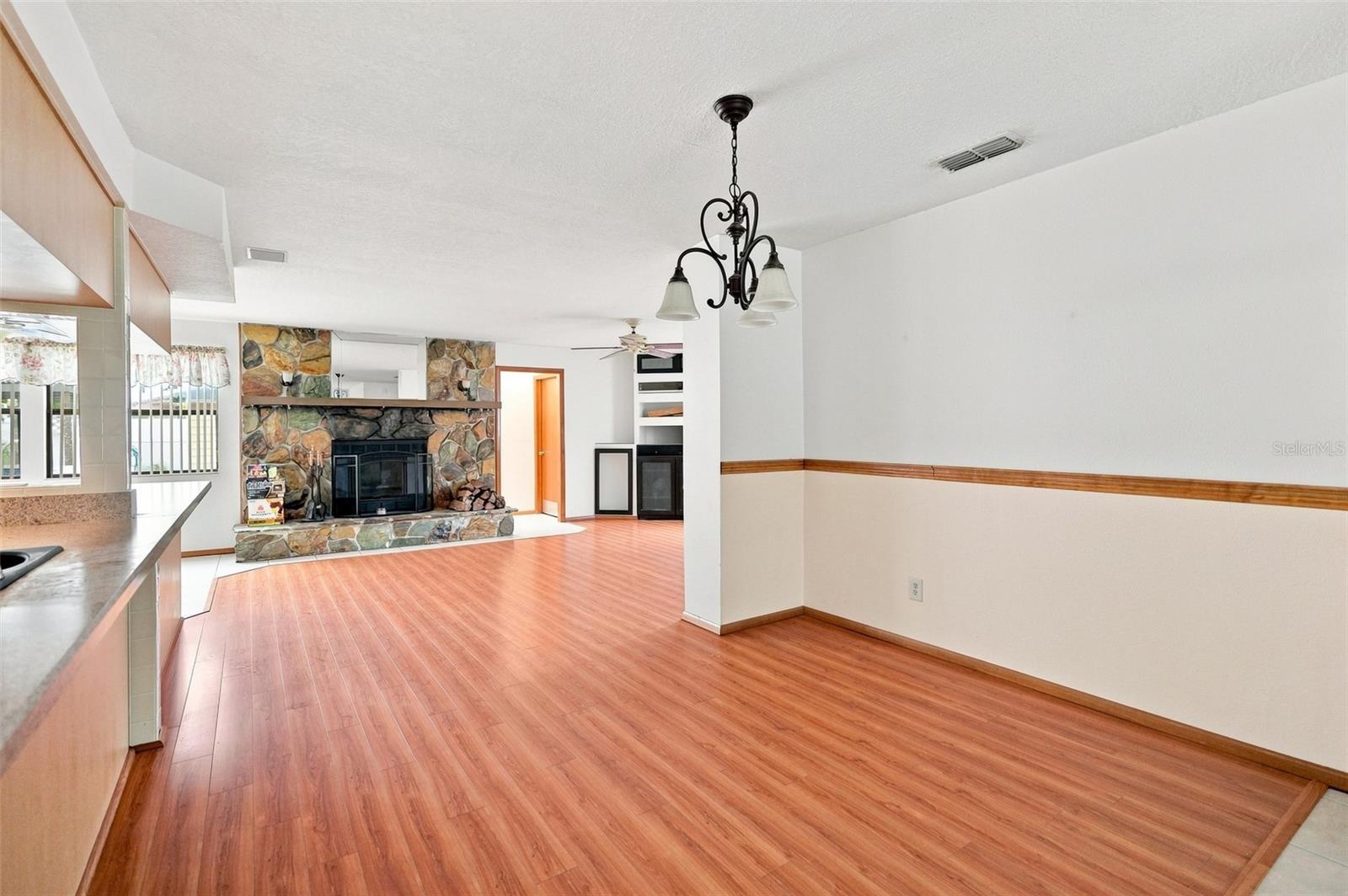 2151 Meredith Dr Property Photo 12