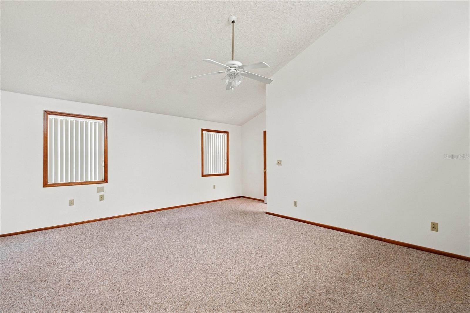 2151 Meredith Dr Property Photo 20