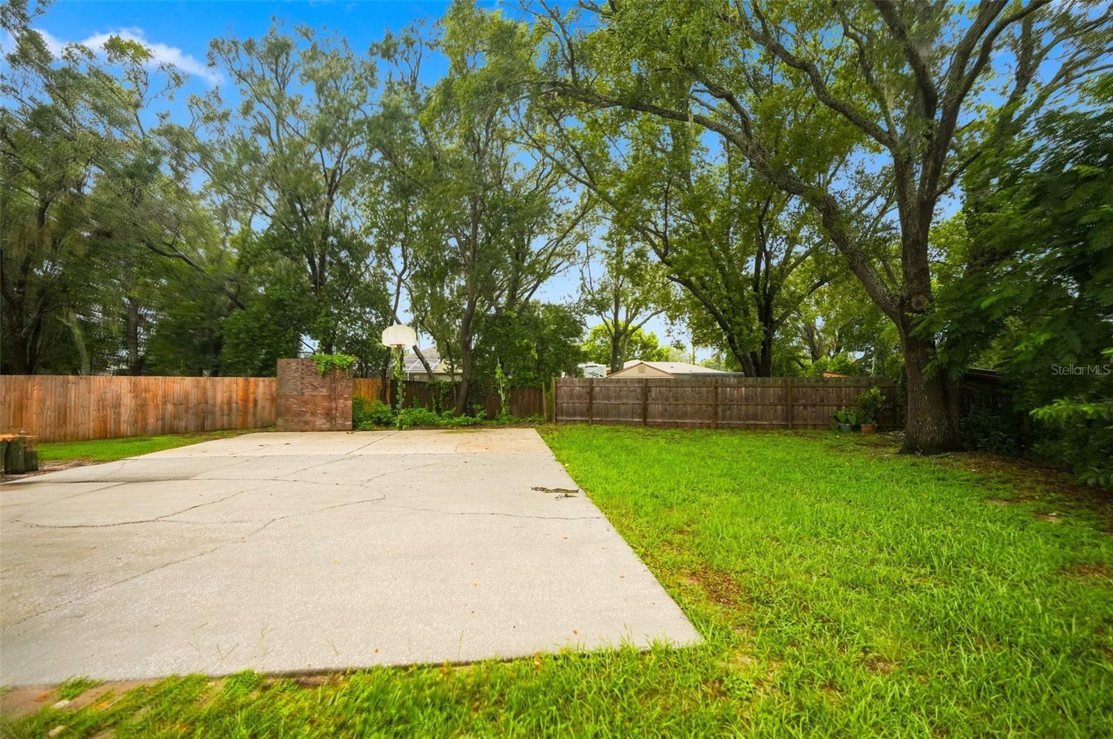 2151 Meredith Dr Property Photo 37