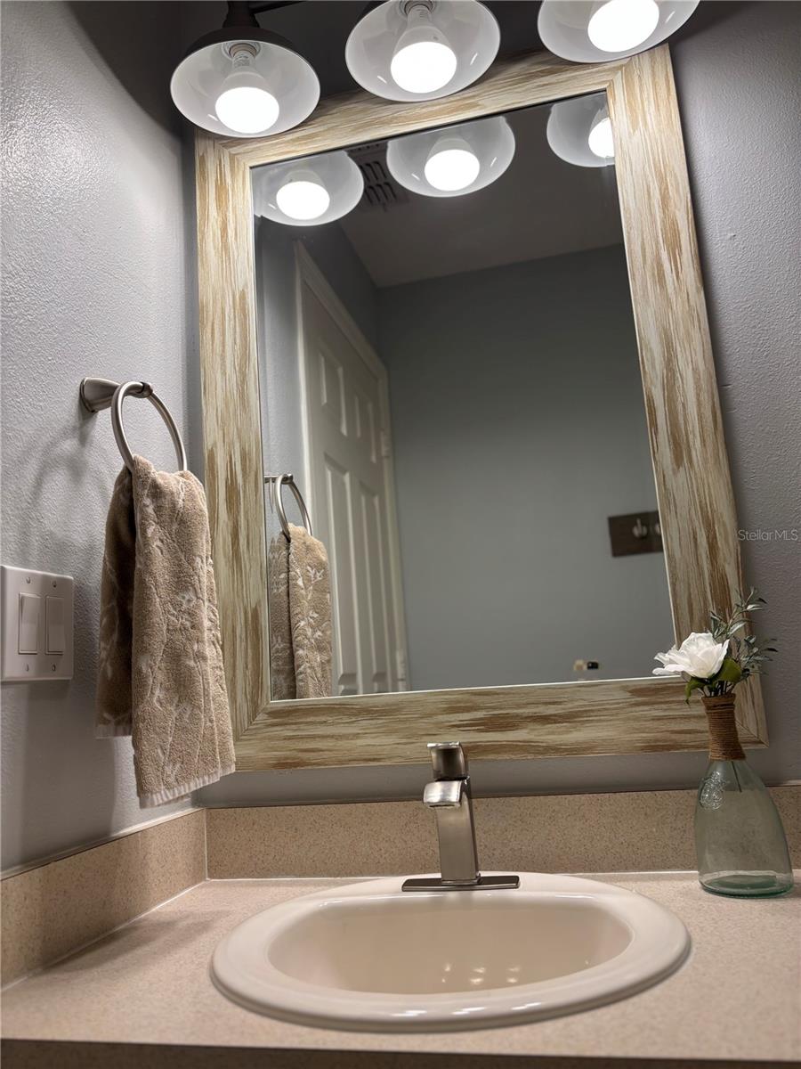 8524 Sandpiper Ridge Ave Property Photo 32