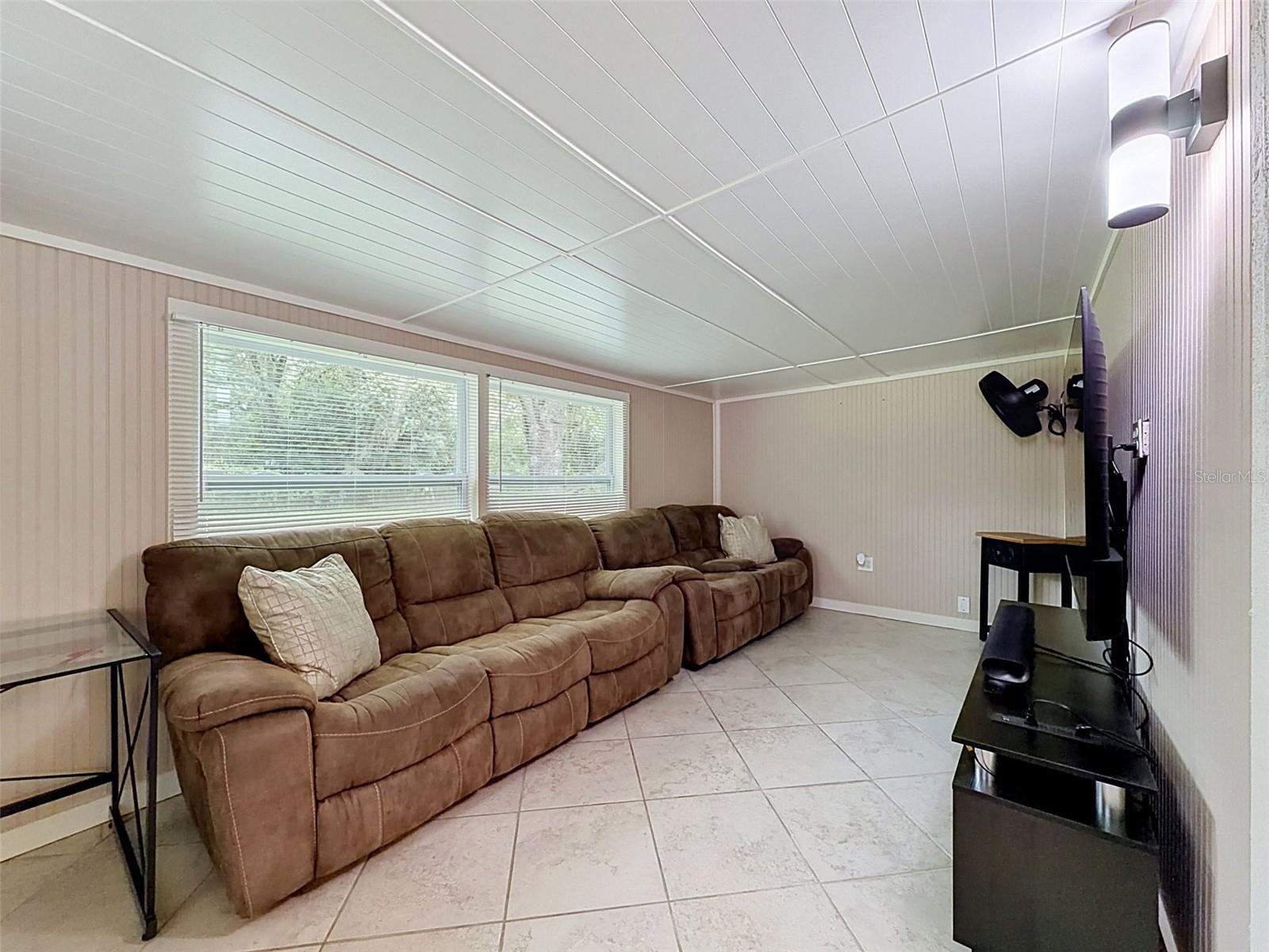 7022 W Crestview Ln Property Photo 15