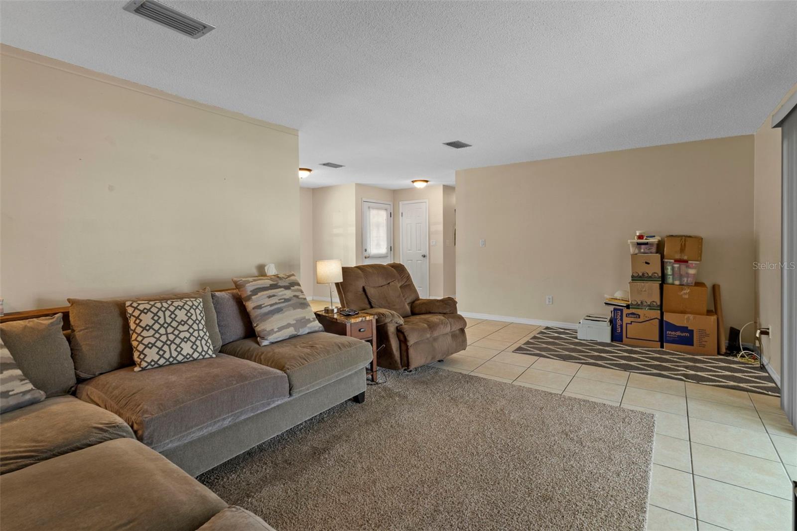 4467 Cadbury Rd Property Photo 9