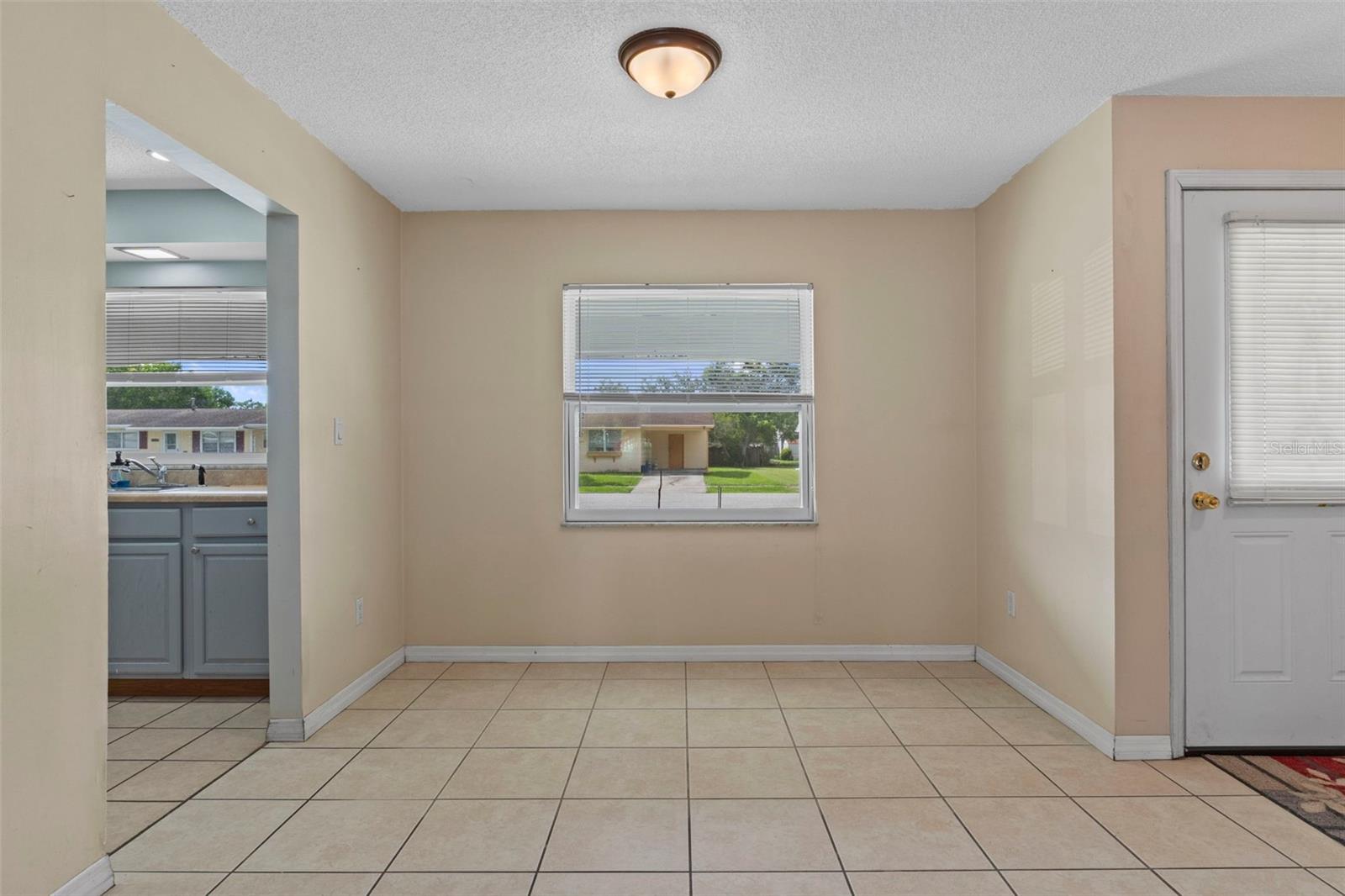 4467 Cadbury Rd Property Photo 11
