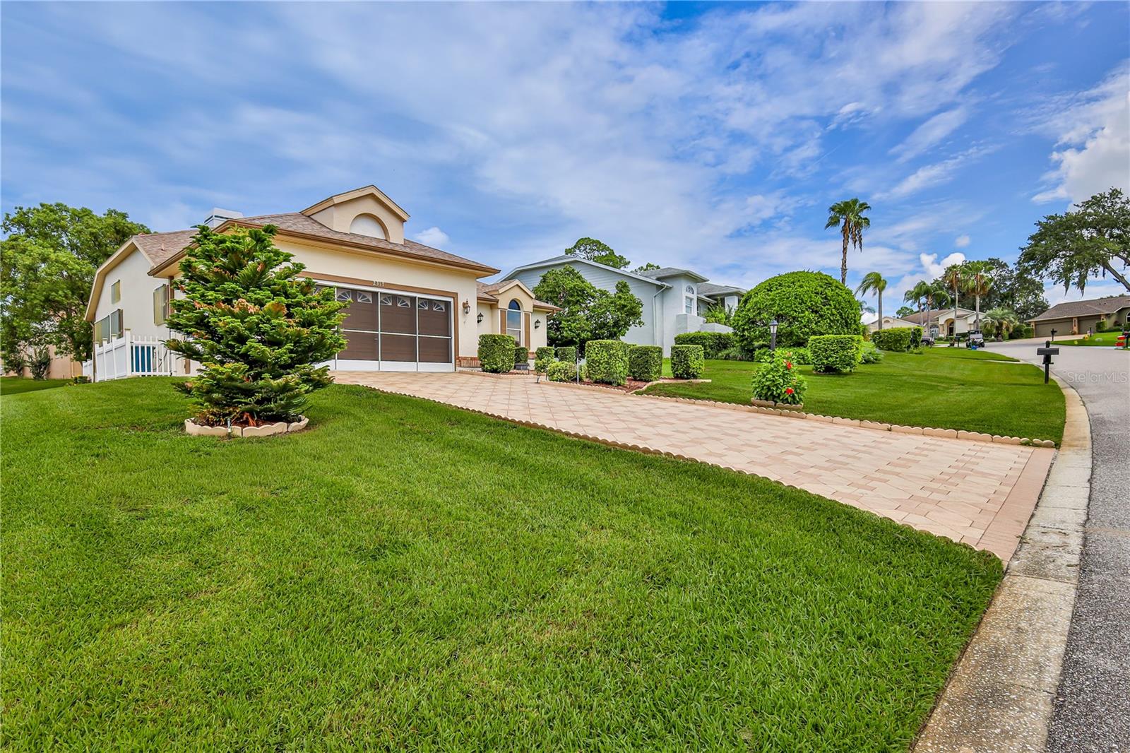 2317 Scenic Hill Dr Property Photo 4