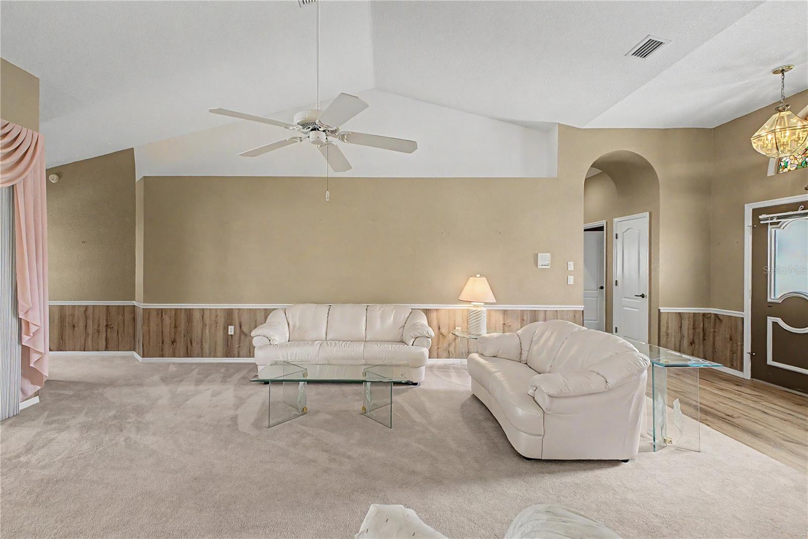2317 Scenic Hill Dr Property Photo 12