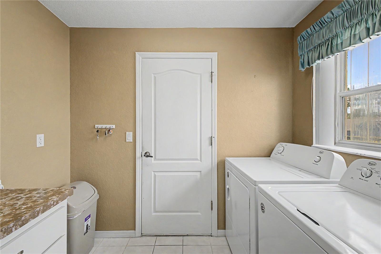 2317 Scenic Hill Dr Property Photo 25