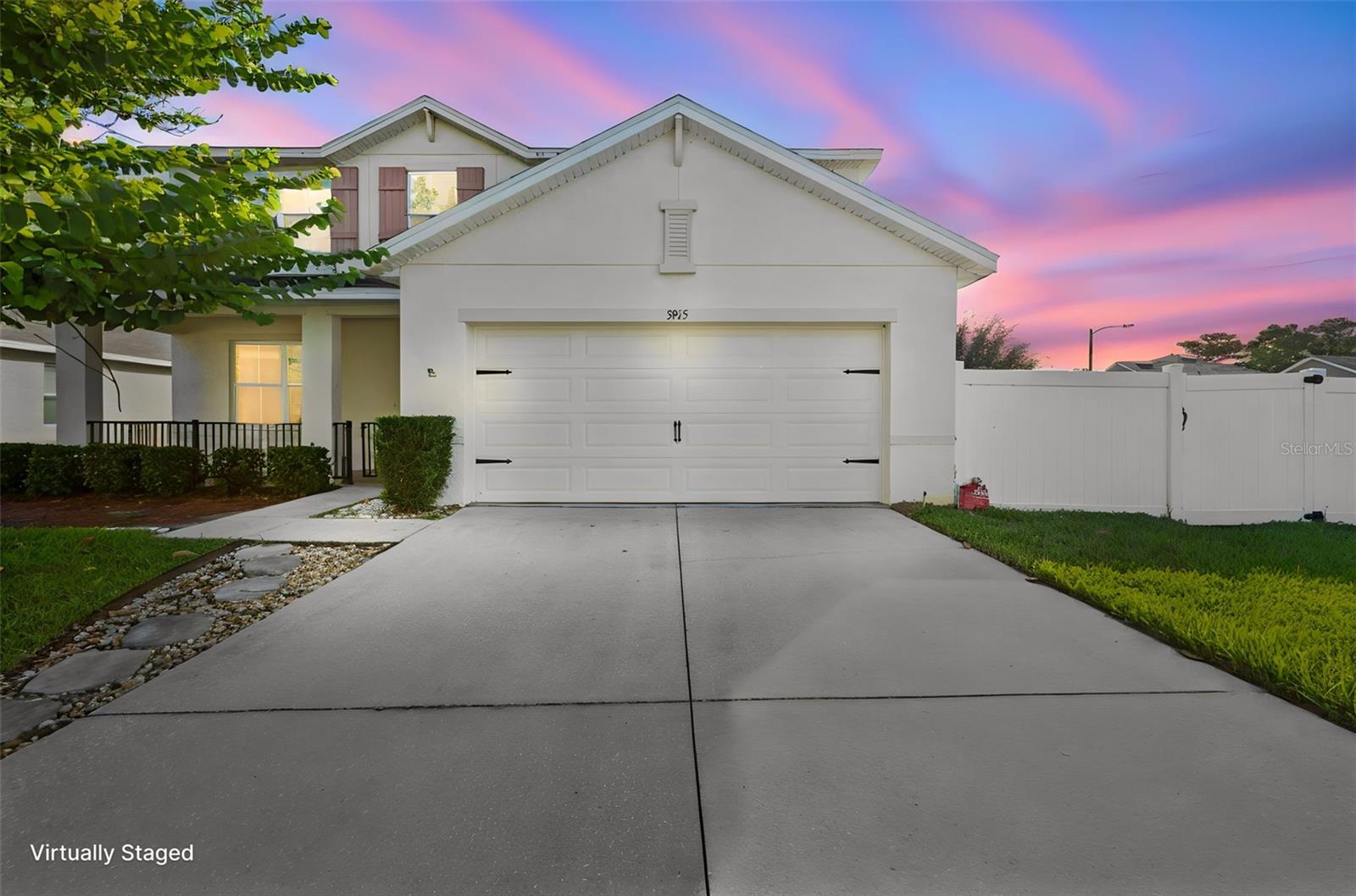 3915 BRAMBLEWOOD LOOP Property Photo 1