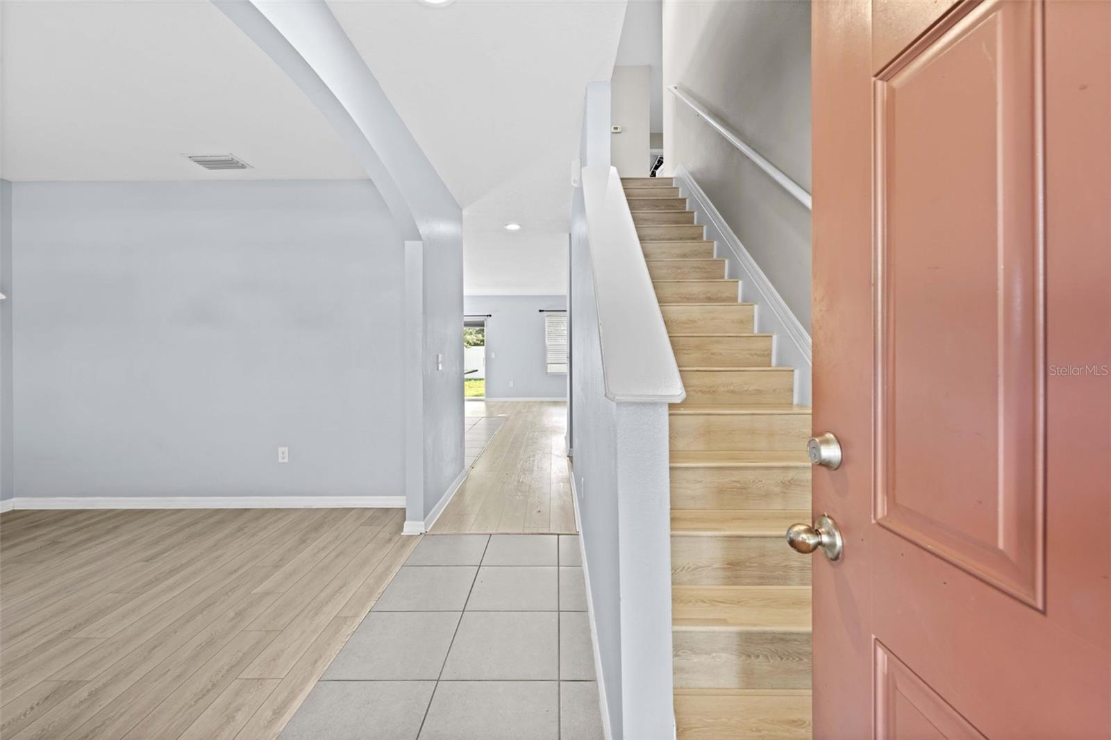 3915 Bramblewood Loop Property Photo 7