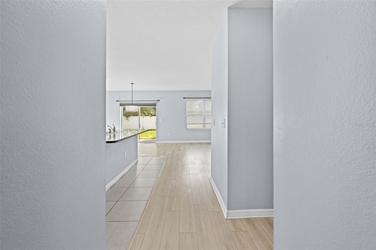 3915 Bramblewood Loop Property Photo 12
