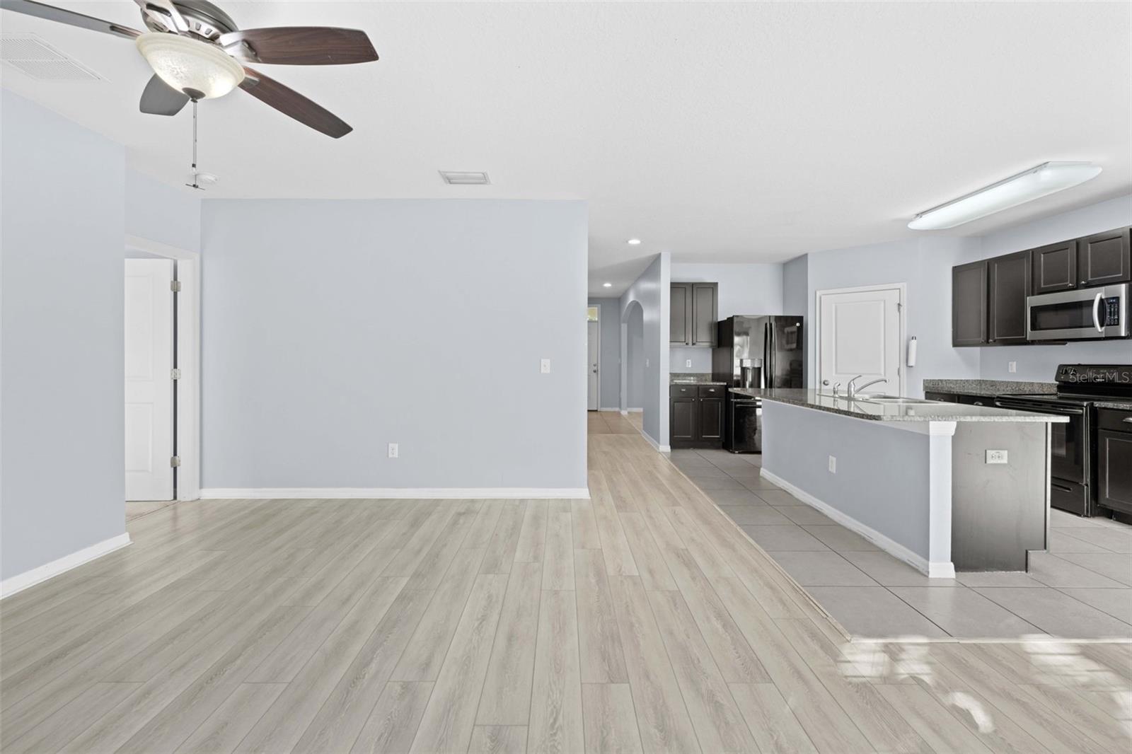3915 Bramblewood Loop Property Photo 19