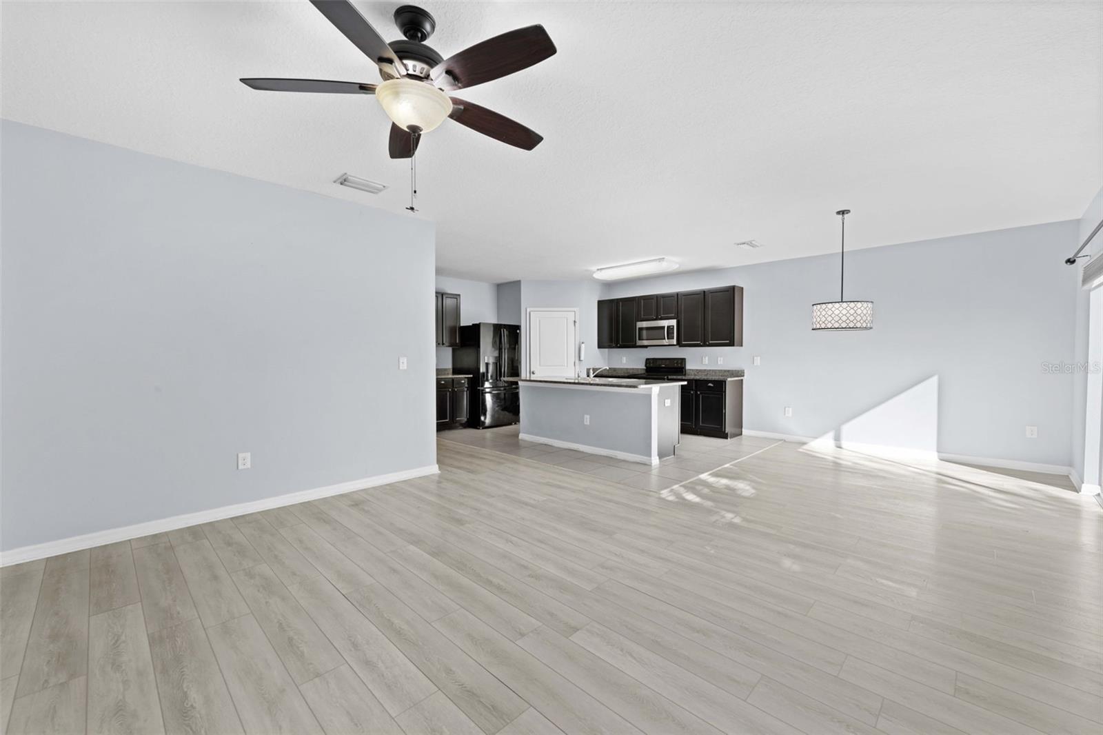 3915 Bramblewood Loop Property Photo 20