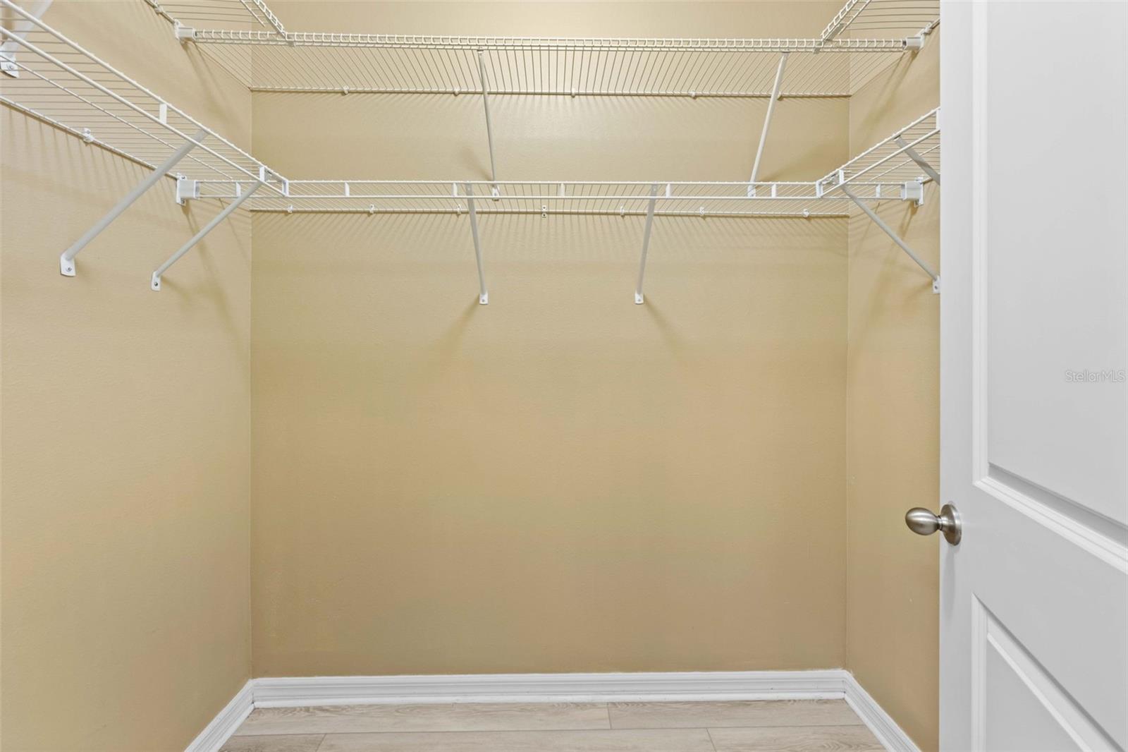 3915 Bramblewood Loop Property Photo 29