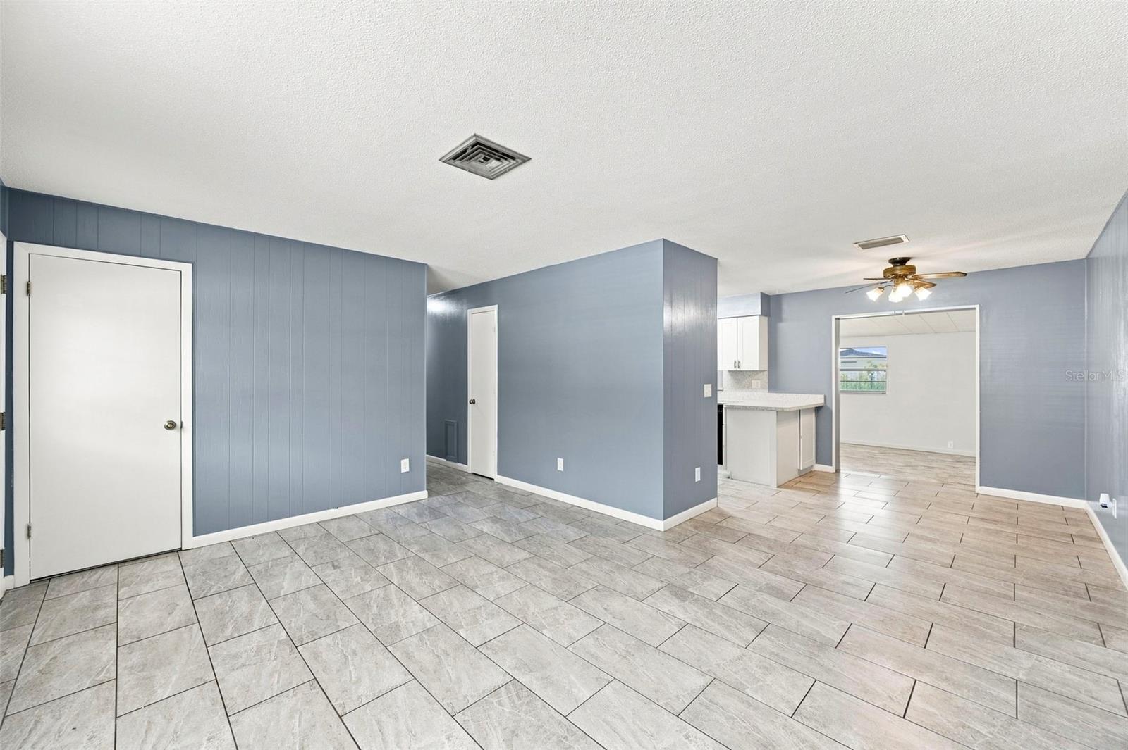 1655 N Floral Ave Property Photo 12