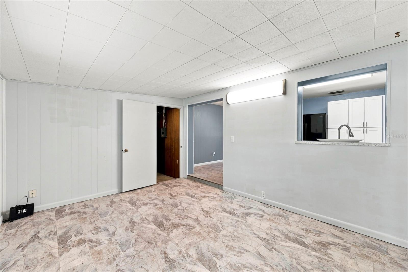 1655 N Floral Ave Property Photo 15