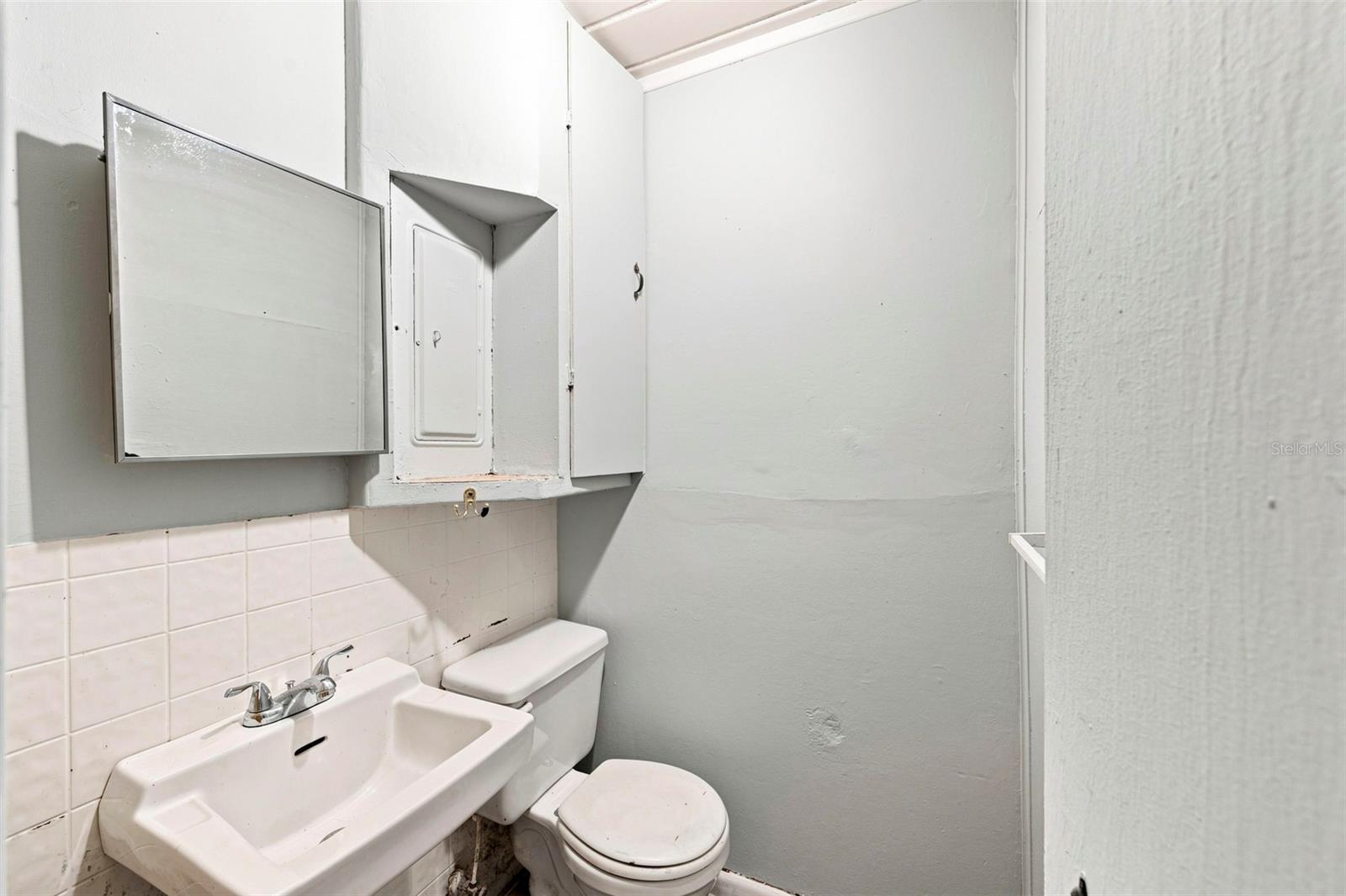 1655 N Floral Ave Property Photo 39