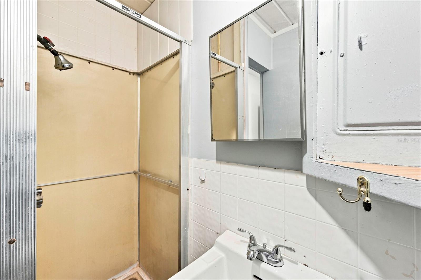 1655 N Floral Ave Property Photo 40