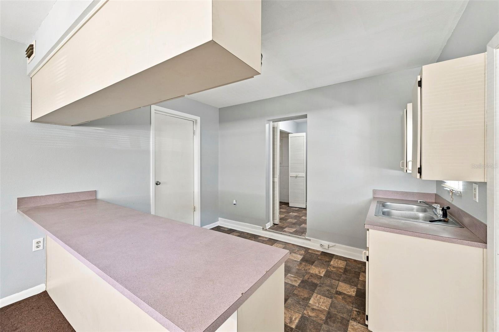 1655 N Floral Ave Property Photo 45