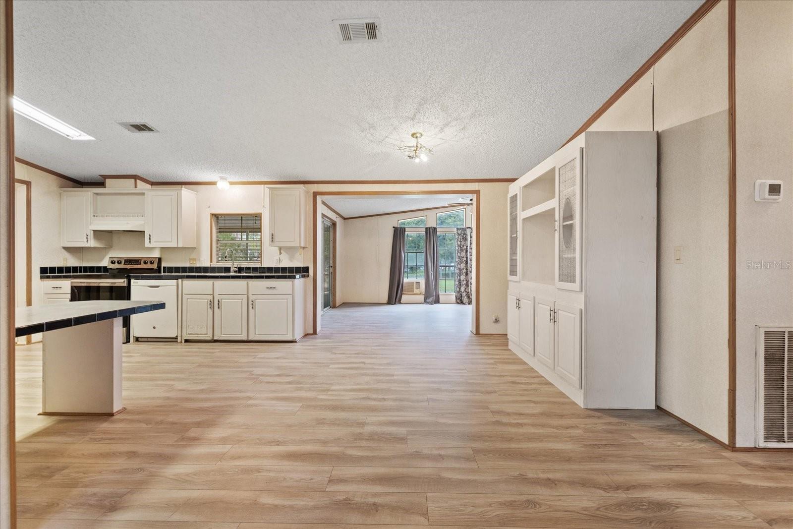12936 Marsh Rd Property Photo 4