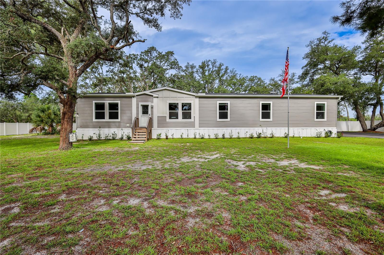 11293 Cleever St Property Photo 1