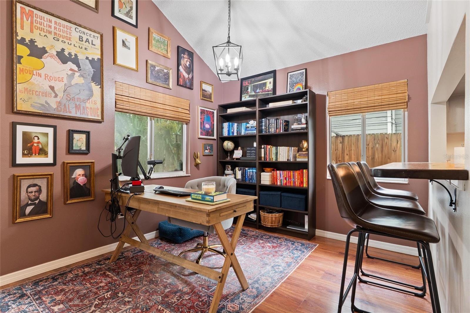 3274 Montrose Cir Property Photo 6