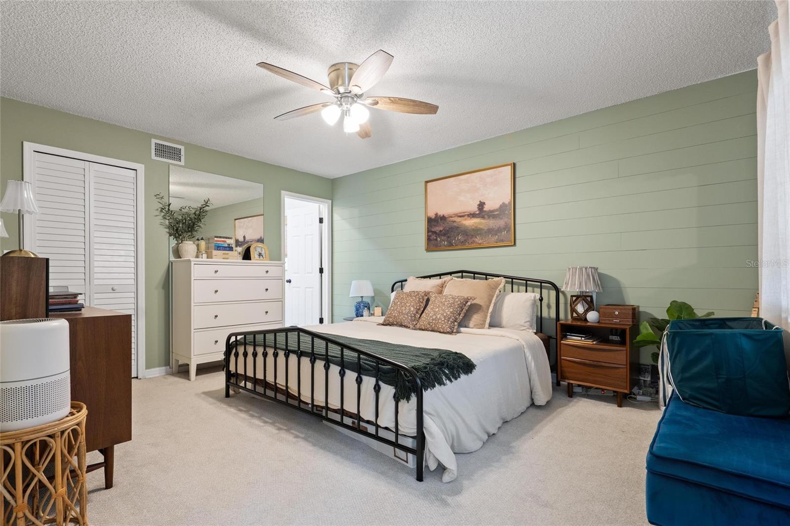 3274 Montrose Cir Property Photo 10