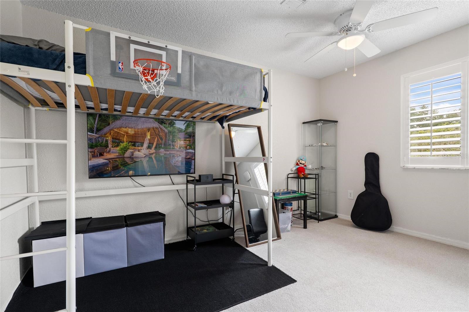 3274 Montrose Cir Property Photo 15