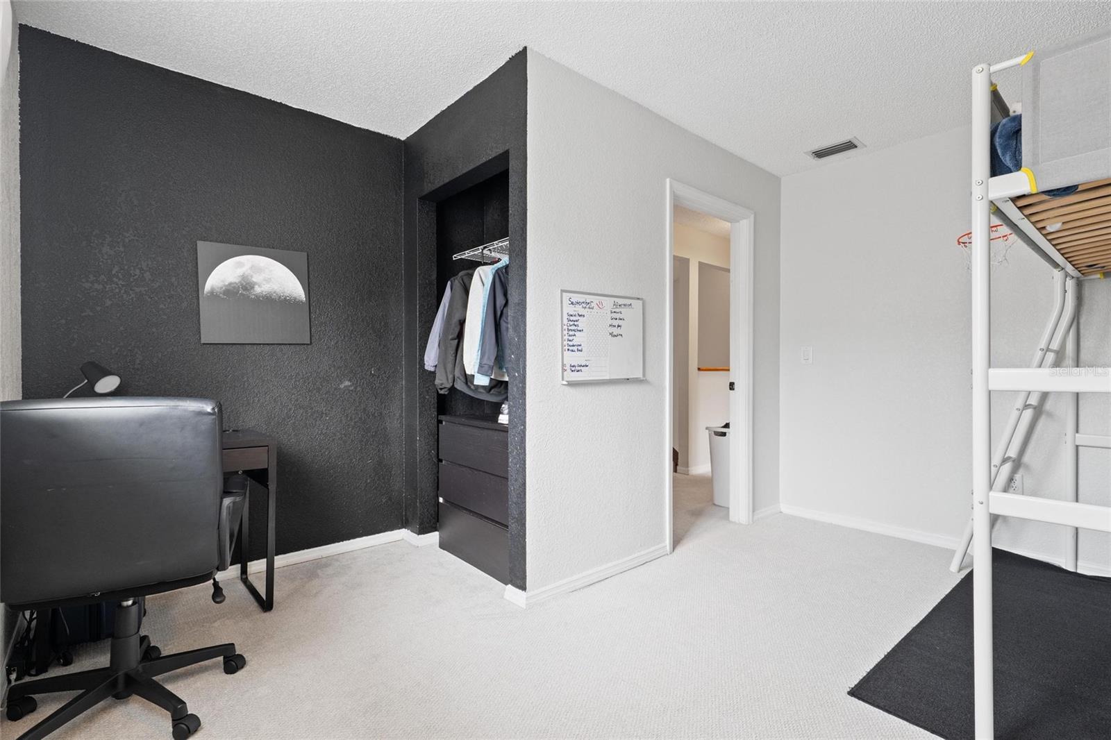 3274 Montrose Cir Property Photo 16
