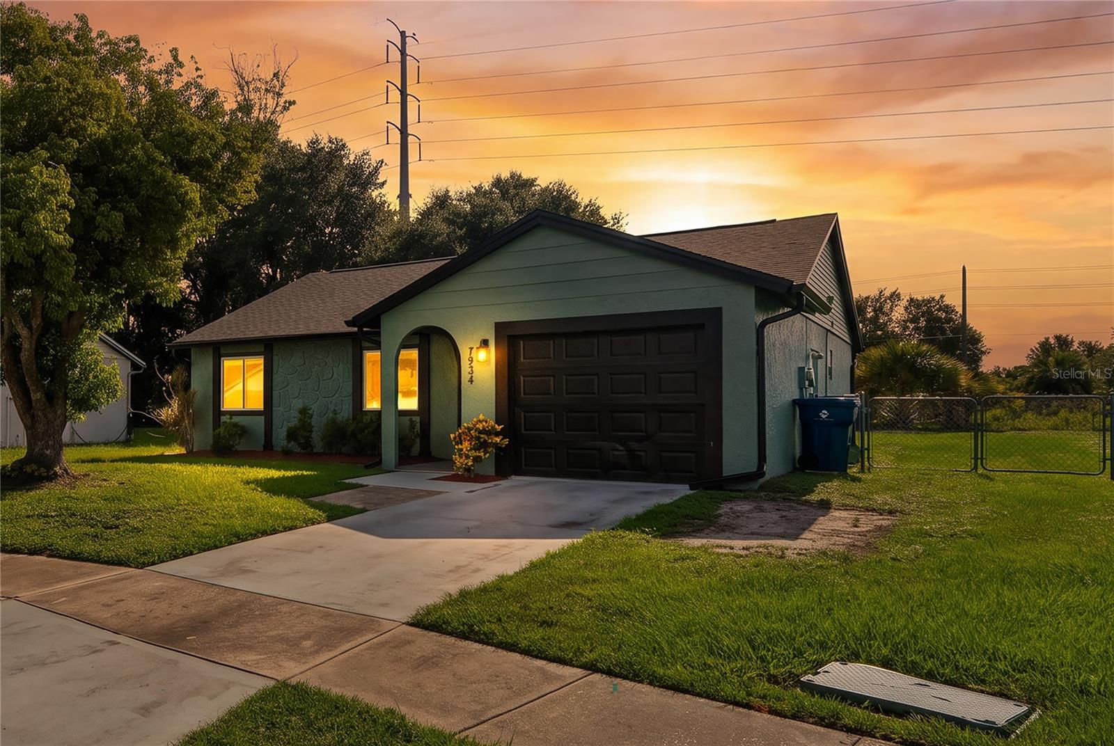 7934 Adelaide Loop Property Photo 1
