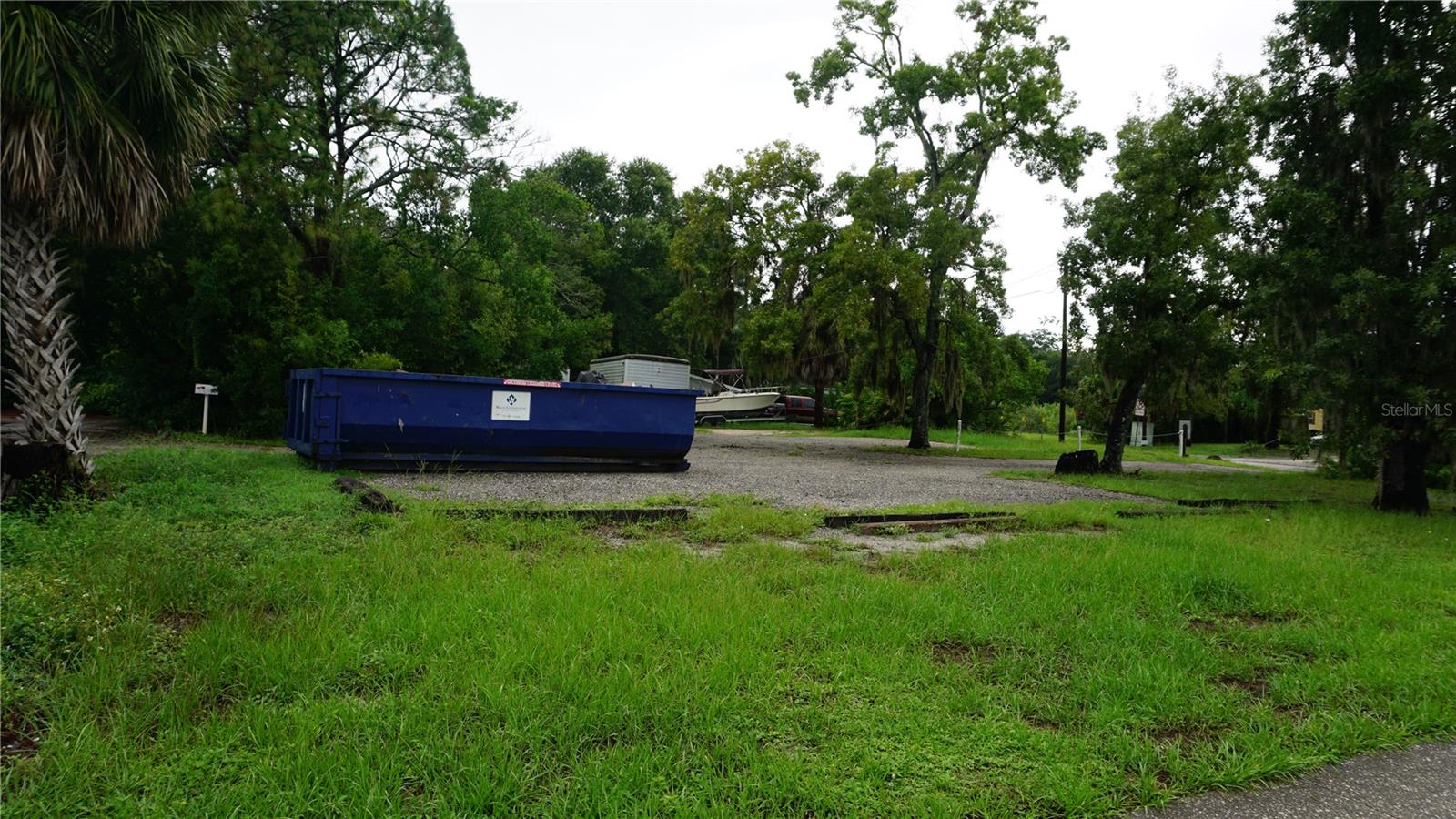 7317 Little Rd Property Photo 4