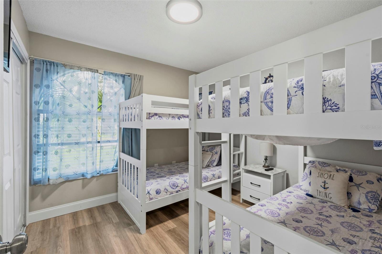 2475 Gulfbreeze Cir Property Photo 19