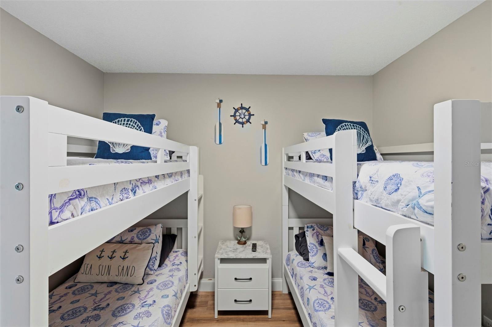 2475 Gulfbreeze Cir Property Photo 20