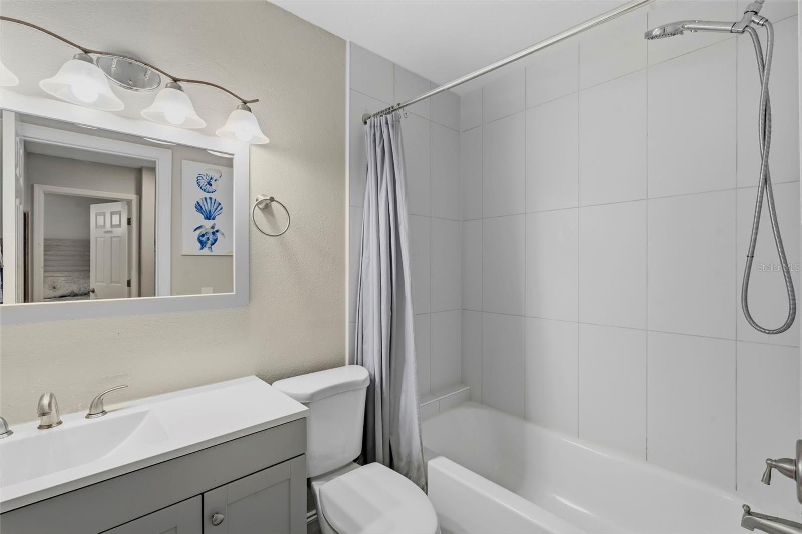 2475 Gulfbreeze Cir Property Photo 22