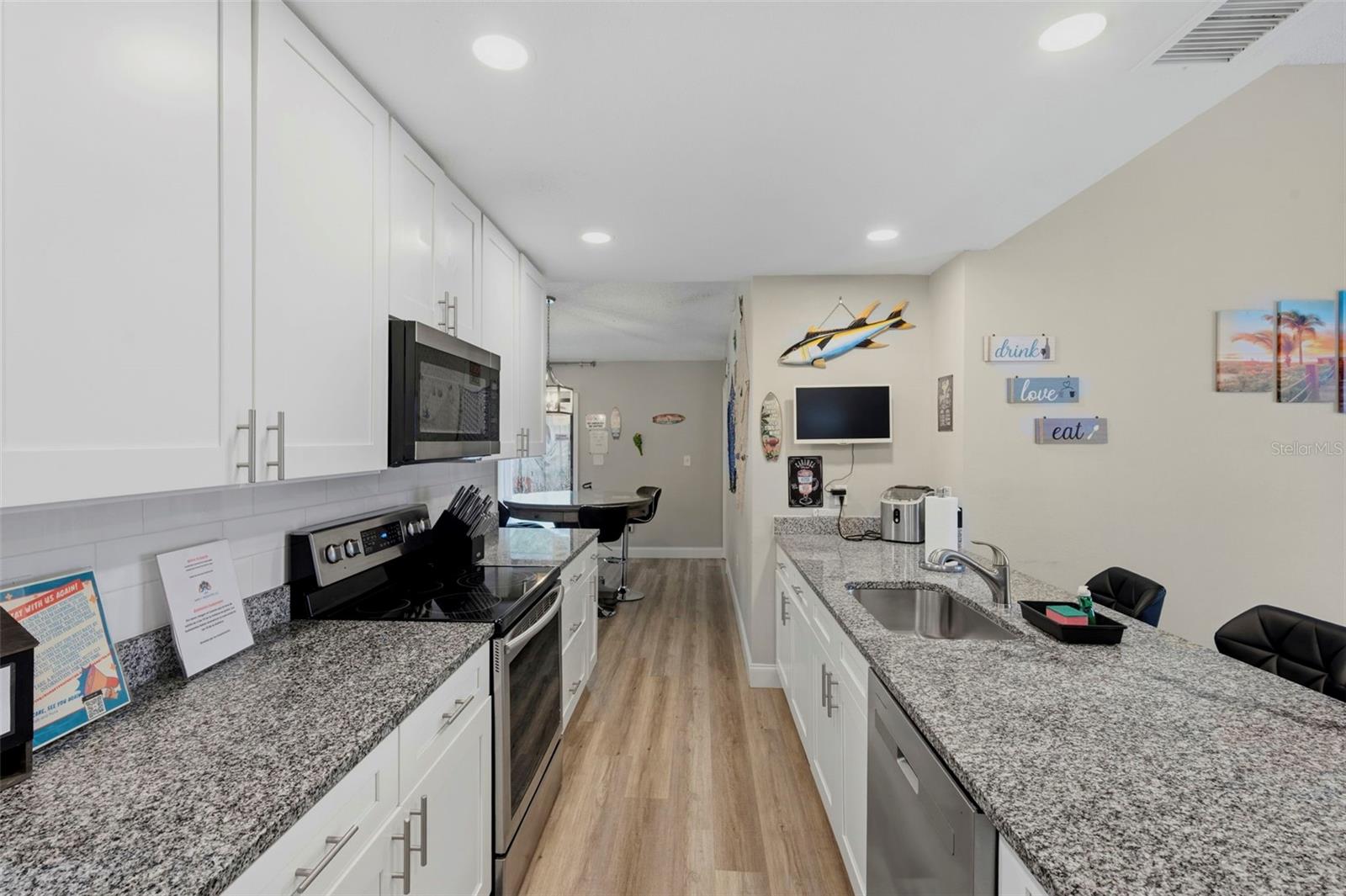 2475 Gulfbreeze Cir Property Photo 42