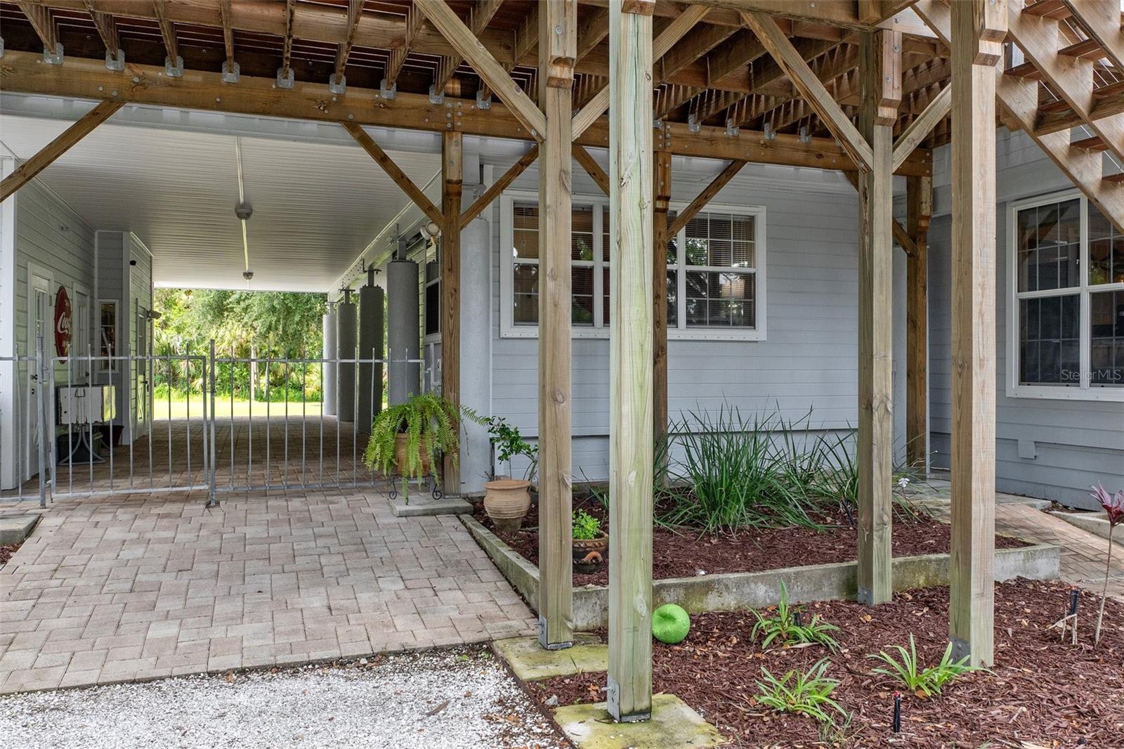 1035 N Appalachian Ter Property Photo 86