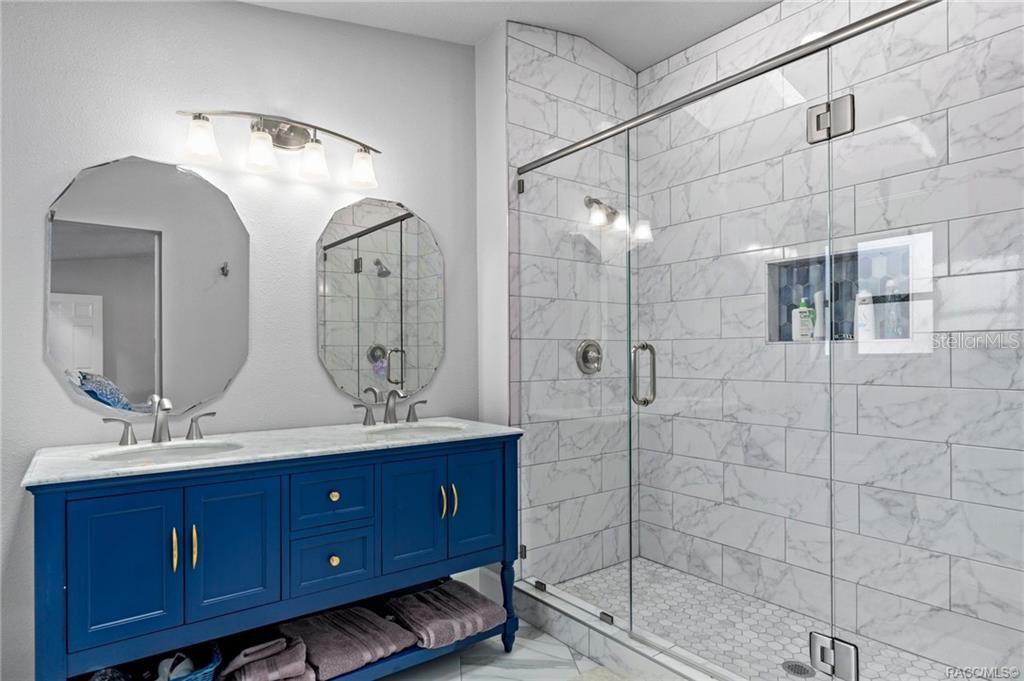 9205 W Harbor Isle Ct Property Photo 24
