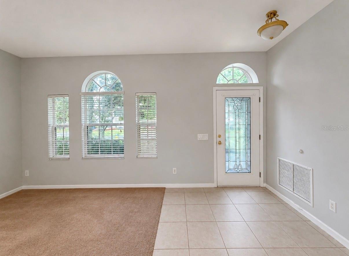 9630 Baton Rouge Ln Property Photo 2
