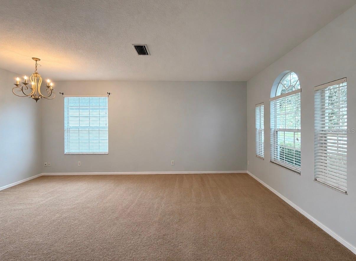 9630 Baton Rouge Ln Property Photo 4
