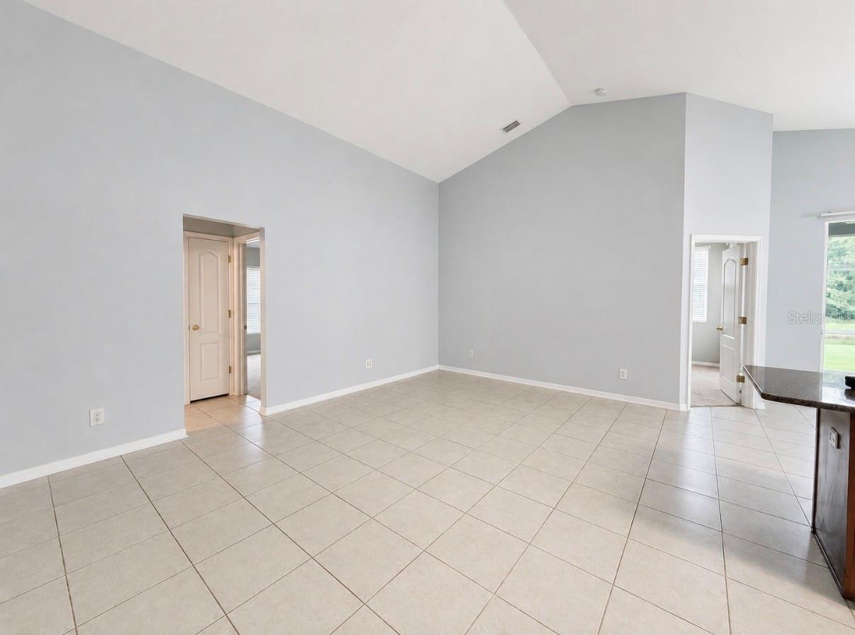 9630 Baton Rouge Ln Property Photo 5
