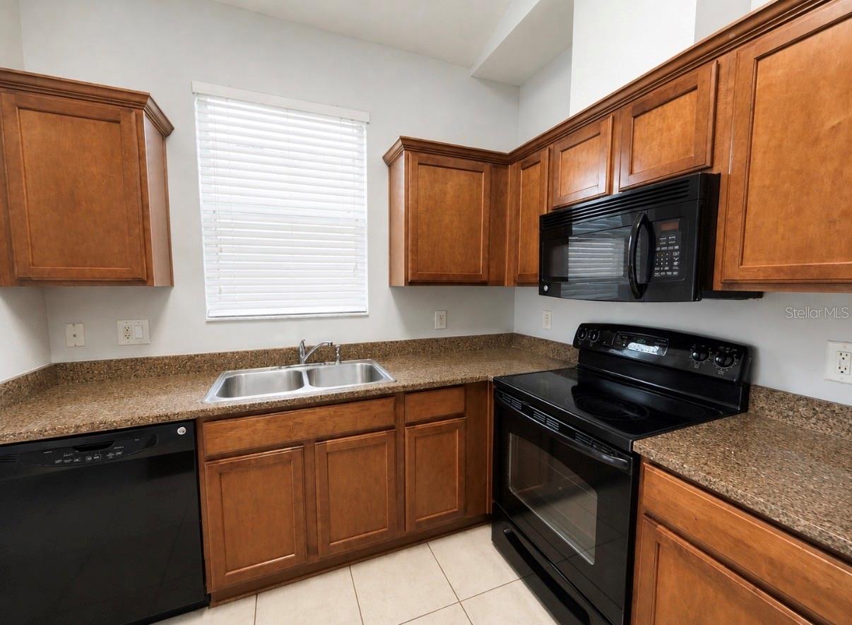 9630 Baton Rouge Ln Property Photo 10