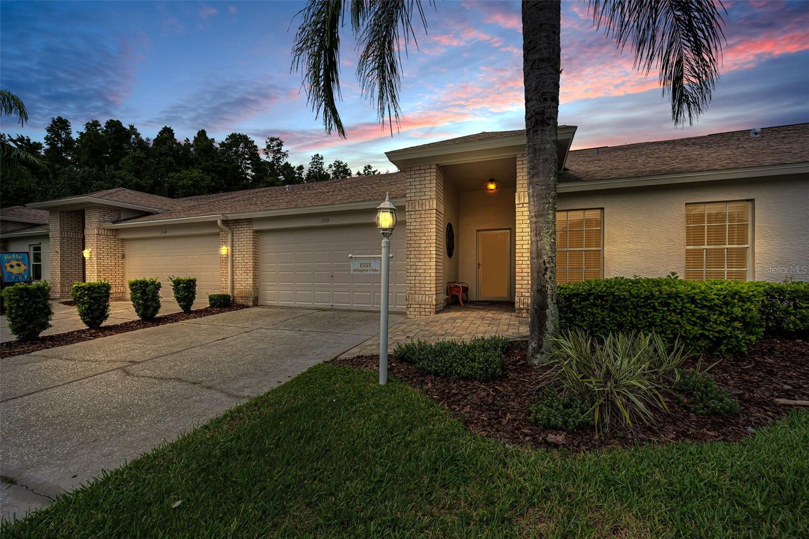 1553 ARLINGTON OAKS CT Property Photo 1