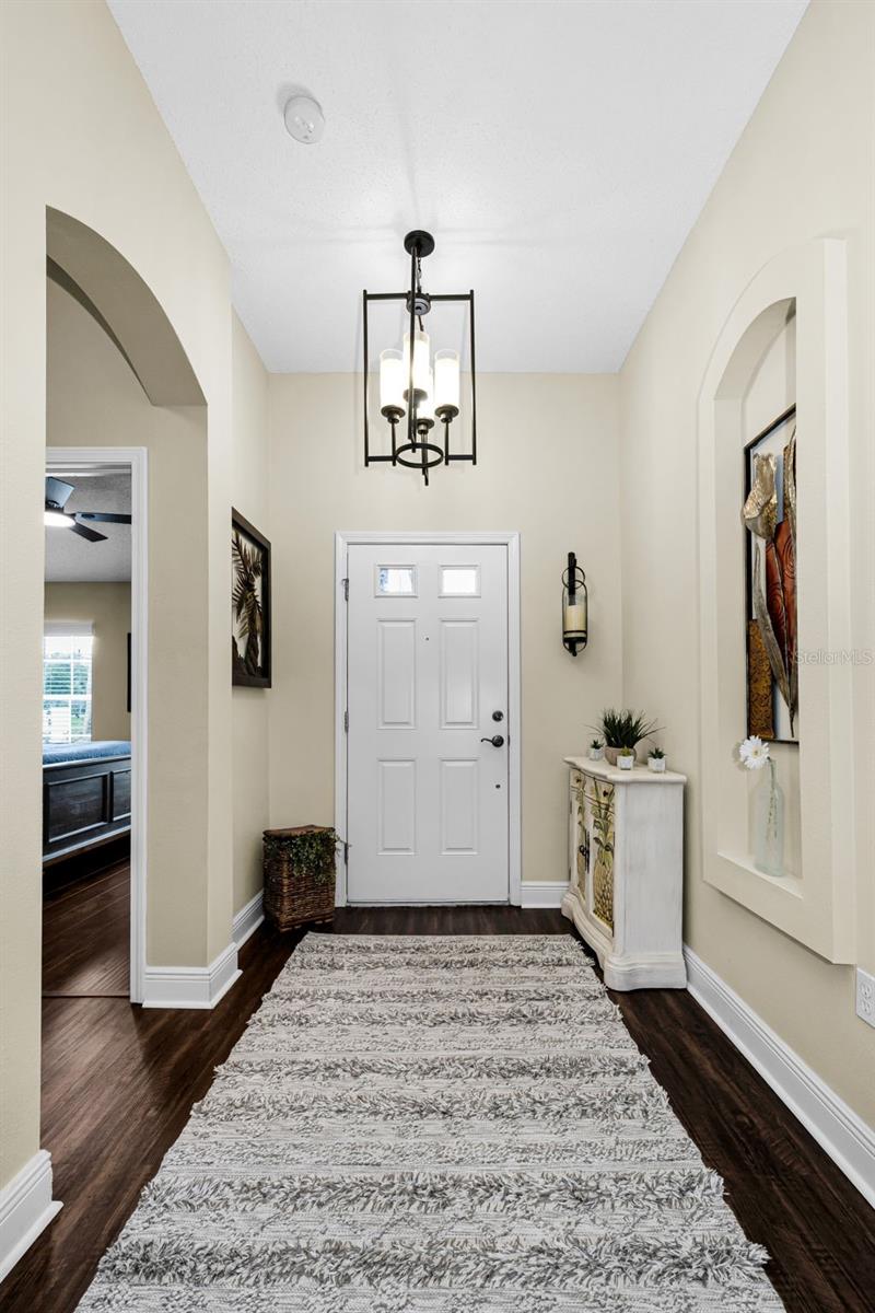 1553 Arlington Oaks Ct Property Photo 6
