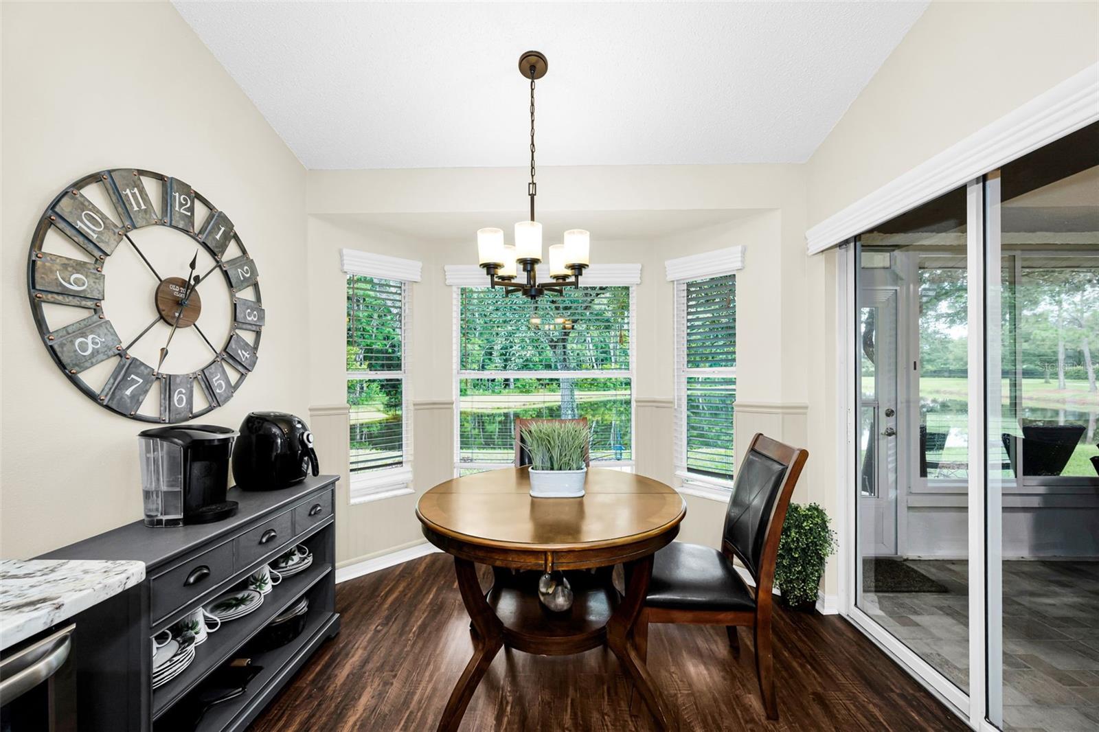 1553 Arlington Oaks Ct Property Photo 12