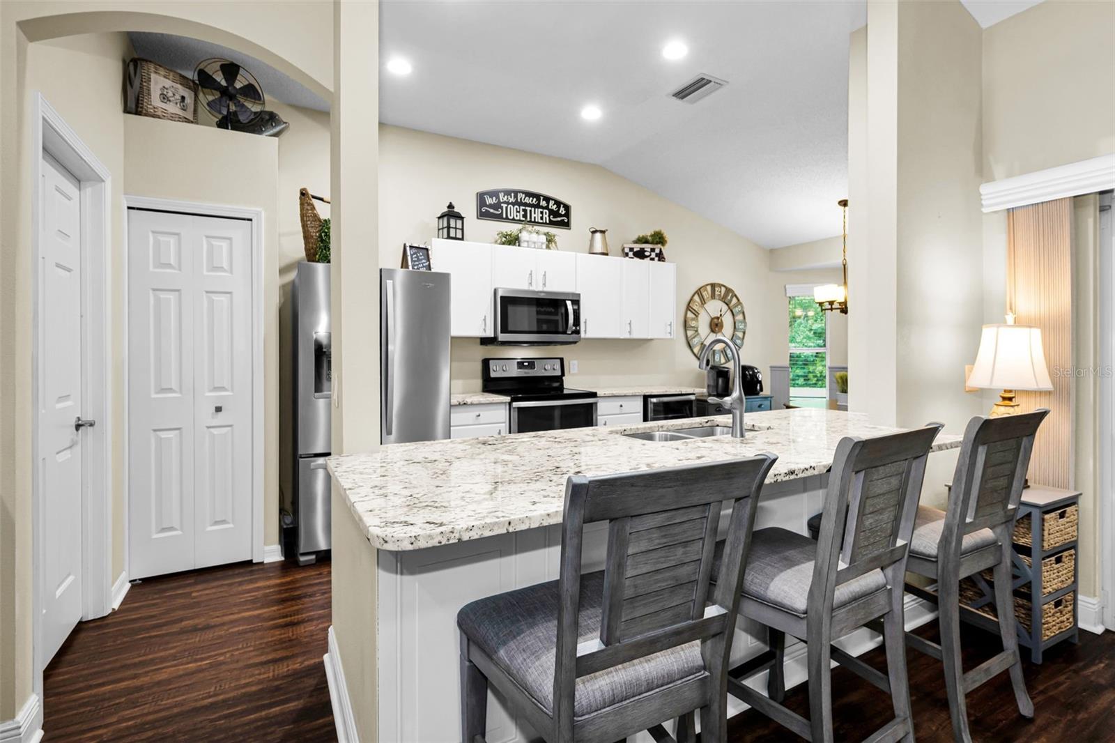 1553 Arlington Oaks Ct Property Photo 14